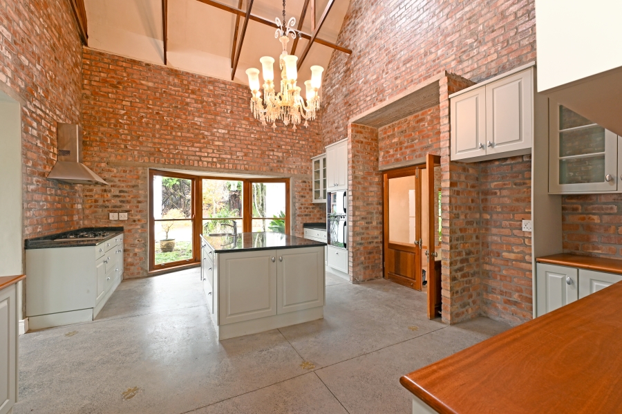 4 Bedroom Property for Sale in Constantia Western Cape